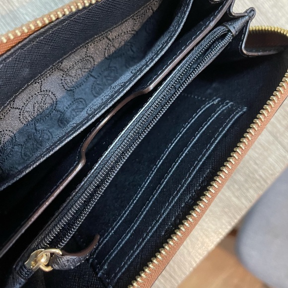 Wallet - Picture 4 of 4